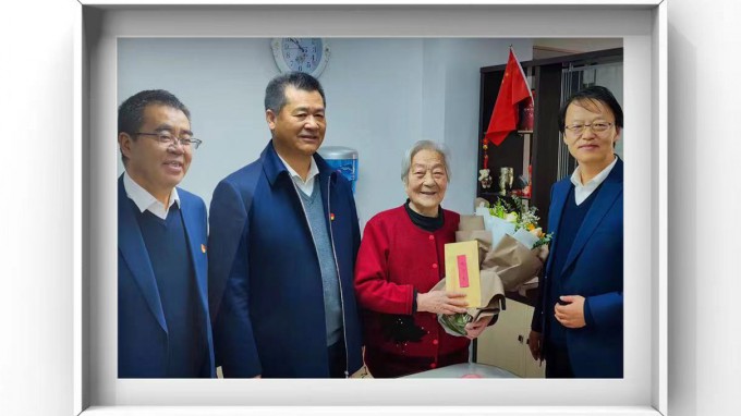 甘肅工程咨詢(xún)集團(tuán)黨委開(kāi)展春節(jié)“送溫暖”慰問(wèn)活動(dòng)