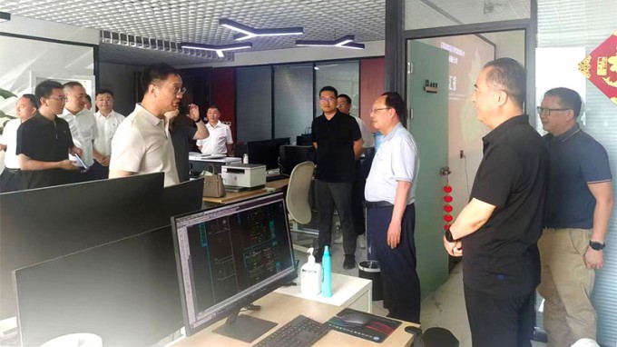 張佩峰一行調(diào)研省建筑設(shè)計(jì)院新疆分公司、省水電設(shè)計(jì)院新疆分公司