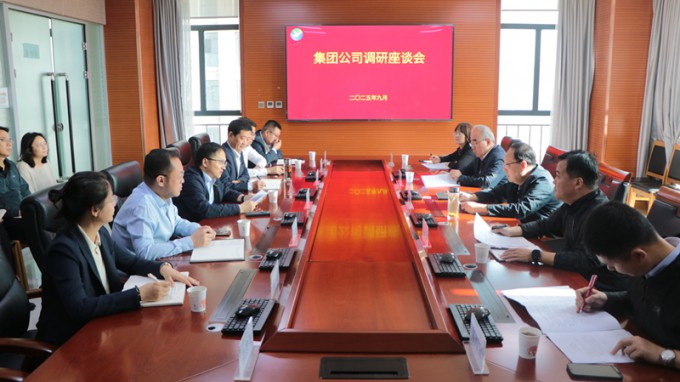 張佩峰調(diào)研生態(tài)環(huán)境公司